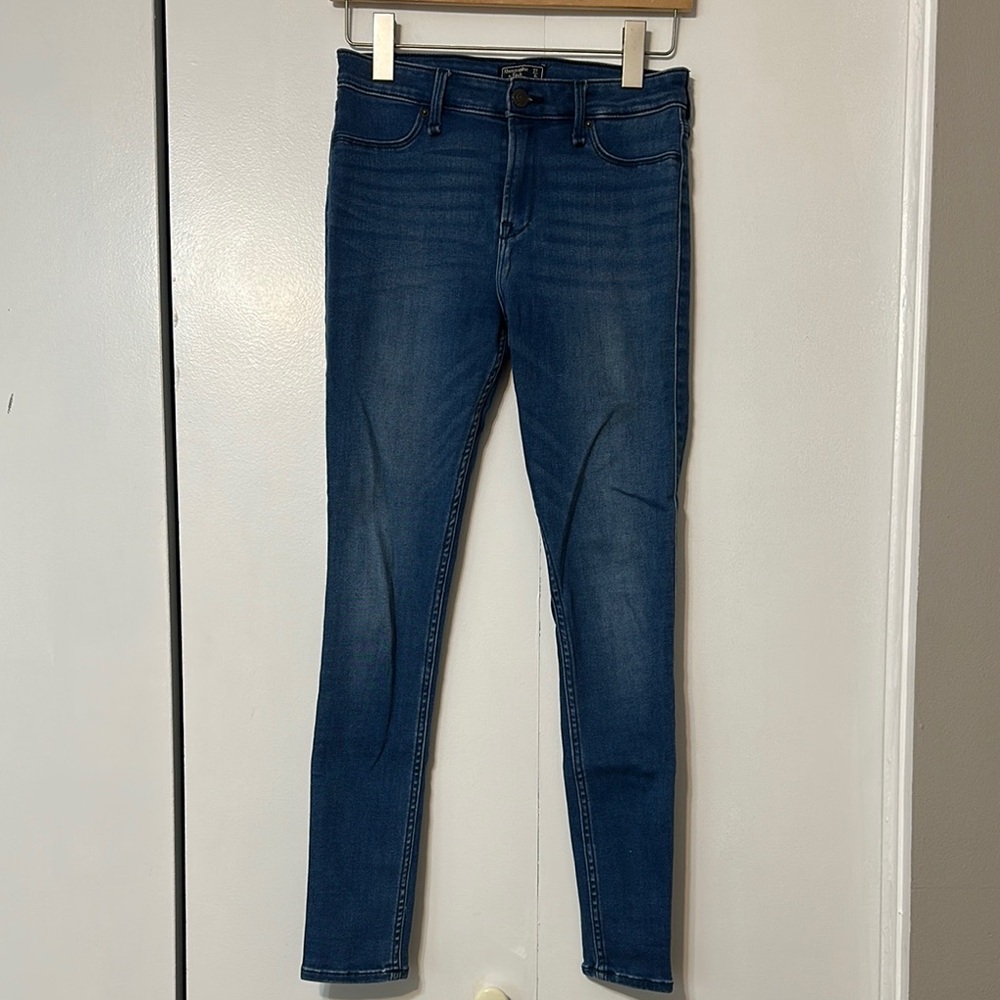 Abercrombie & Fitch Dark Blue Skinny Jeans Size 27 / 4R
